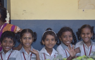 Instalación de una potabilizadora de agua en la Escuela Superior de Shaya Madha