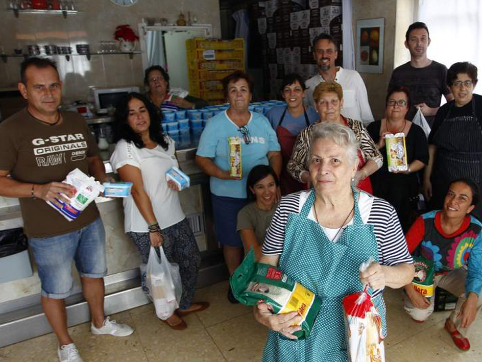 Reparto de alimentos El Pozo