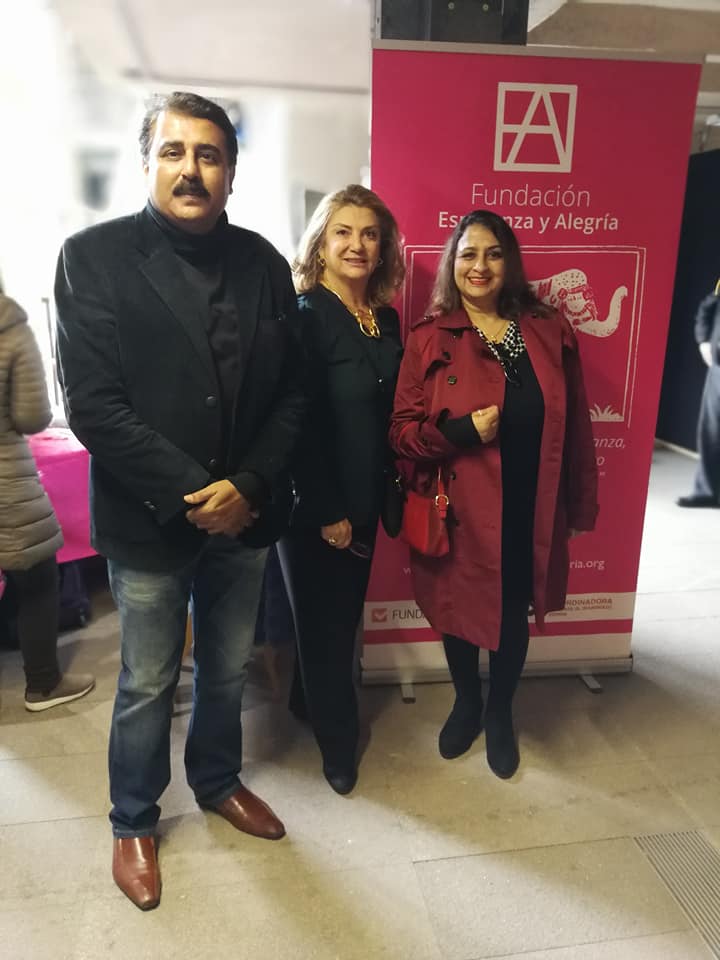 El secretario de la embajada India en el Bazar de la India 2017